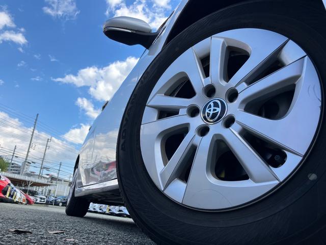 プリウス Ｓセーフティプラス　衝突軽減ブレーキ・クルコン・ヘッドアップディスプレイ・純正ナビ・バックカメラ・ビルトインＥＴＣ・レーンキープ・オートマチックハイビーム・コーナーセンサー・Ｂｌｕｅｔｏｏｔｈ・ＬＥＤヘッドライト・フォグ（16枚目）