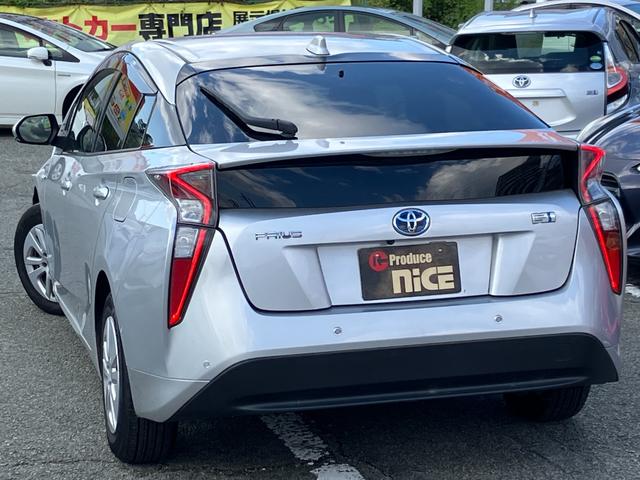 プリウス Ｓセーフティプラス　衝突軽減ブレーキ・クルコン・ヘッドアップディスプレイ・純正ナビ・バックカメラ・ビルトインＥＴＣ・レーンキープ・オートマチックハイビーム・コーナーセンサー・Ｂｌｕｅｔｏｏｔｈ・ＬＥＤヘッドライト・フォグ（19枚目）