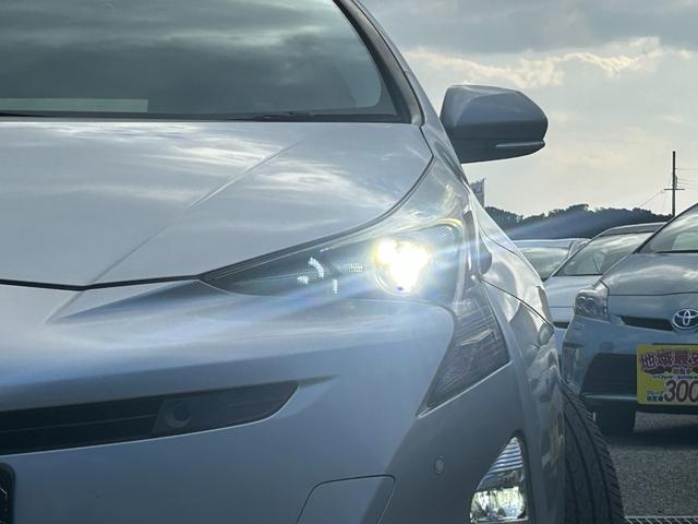 プリウス Sセーフティプラス トヨタセーフティーセンス・バックカメラ・ETC2.0・純正ナビ・LED・ドラレコ・プッシュスタート・純正AW・Bluetooth・クルコン・コーナーセンサー・Pアシスト・フルセグ・LEDフォグ・HUD(10枚目)