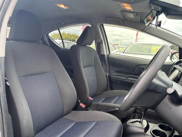 アクア S 衝突軽減・純正ナビ・ビルドインETC・レーンキープ・オートマチックハイビーム・スマートキー・プッシュスタート・Bluetooth・前後ドライブレコーダー・社外AW・オートエアコン・パワーウィンドウ・(50枚目)