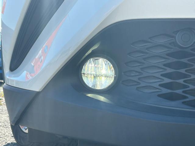 C-HR G 衝突軽減ブレーキ・純正9型ナビ・電子パーキング・シートヒーター・クルコン・ハーフレザー・ブラインドスポットモニター・バックカメラ・ETC・Bluetooth・コーナーセンサー・オートマチックハイビーム(13枚目)