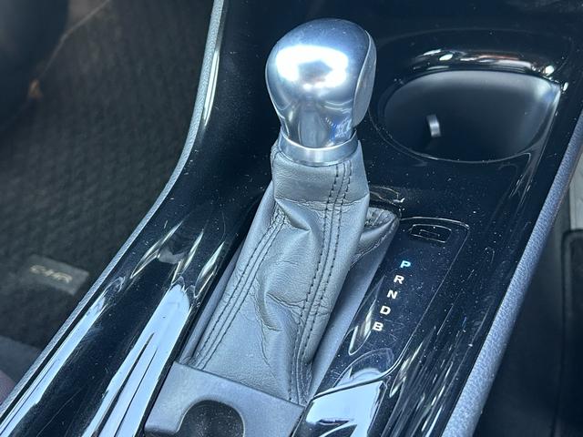C-HR G 衝突軽減ブレーキ・純正9型ナビ・電子パーキング・シートヒーター・クルコン・ハーフレザー・ブラインドスポットモニター・バックカメラ・ETC・Bluetooth・コーナーセンサー・オートマチックハイビーム(39枚目)