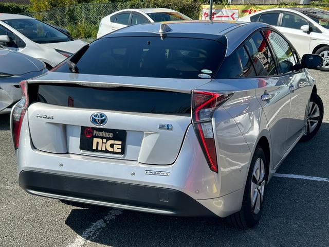 プリウス Ａ　トヨタセーフティーセンス・ブラインドスポットモニター・ヘッドアップディスプレイ・純正ナビ・バックカメラ・ＥＴＣ・コーナーセンサー・ドラレコ・Ｂｌｕｅｔｏｏｔｈ・レーンキープ・オートマチックハイビーム（31枚目）