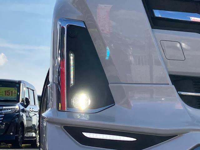 ルーミー カスタムＧ　衝突軽減ブレーキ・両側電動ドア・純正９型ナビ・モデリスタエアロ・社外１７アルミ・クルコン・電子パーキング・Ｂカメラ・ＥＴＣ・シートカバー・ドラレコ・Ｂｌｕｅｔｏｏｔｈ・ＬＥＤヘッド・コーナーセンサー（13枚目）