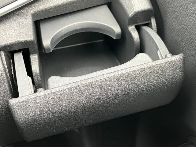 ノート Ｘ　エマージェンシーブレーキ・全方位カメラ・ブラインドスポットモニター・電子パーキング・シートヒーター・プロパイロット・純正ナビ・ＥＴＣ２．０・ＬＥＤヘッド・コーナーセンサ・ドラレコ・Ｂｌｕｅｔｏｏｔｈ（38枚目）