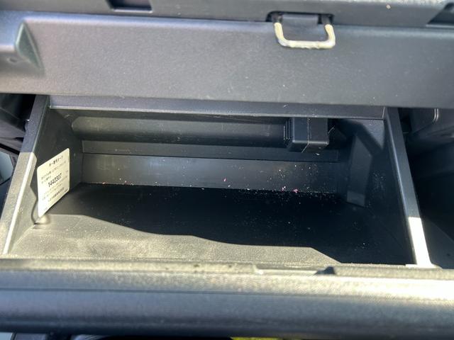 シエンタ Ｚ　衝突軽減・パノラミックビューモニター・両側電動ドア・ディスプレイオーディオ・レーンキープ・レーダークルコン・オートマチックハイビーム・コーナーセンサ・ビルトインＥＴＣ２．０・Ｂｌｕｅｔｏｏｔｈ・ＬＥＤ（67枚目）