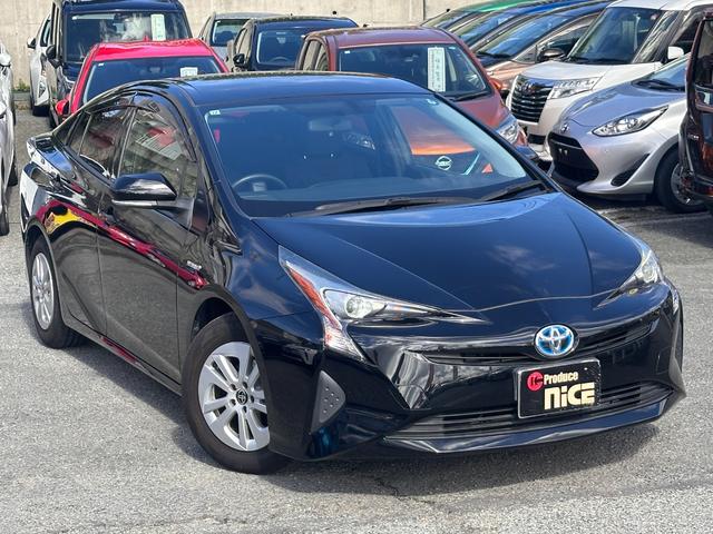 プリウス S トヨタ純正ナビ・Bカメラ・ビルトインETC・Bluetooth・LEDヘッドライト・純正AW・スマートキー・プッシュスタート・オートエアコン・ウィンカーミラー・パワーウィンドウ・アイドリングストップ(8枚目)