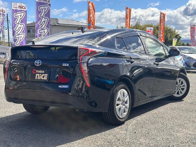 プリウス S トヨタ純正ナビ・Bカメラ・ビルトインETC・Bluetooth・LEDヘッドライト・純正AW・スマートキー・プッシュスタート・オートエアコン・ウィンカーミラー・パワーウィンドウ・アイドリングストップ(33枚目)