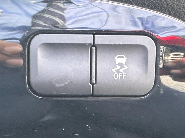 プリウス S トヨタ純正ナビ・Bカメラ・ビルトインETC・Bluetooth・LEDヘッドライト・純正AW・スマートキー・プッシュスタート・オートエアコン・ウィンカーミラー・パワーウィンドウ・アイドリングストップ(37枚目)