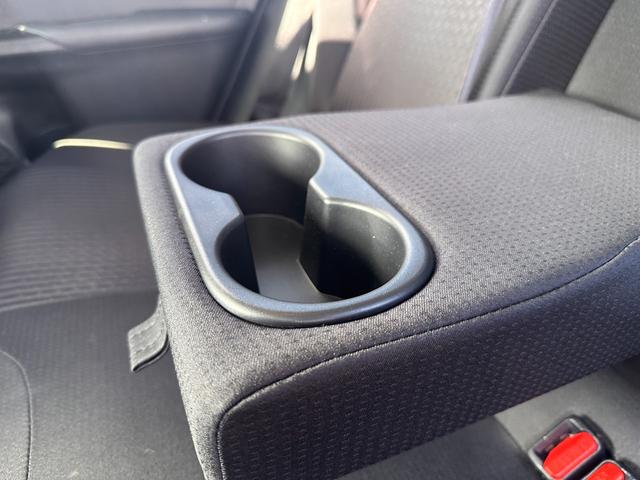 プリウス S トヨタ純正ナビ・Bカメラ・ビルトインETC・Bluetooth・LEDヘッドライト・純正AW・スマートキー・プッシュスタート・オートエアコン・ウィンカーミラー・パワーウィンドウ・アイドリングストップ(60枚目)