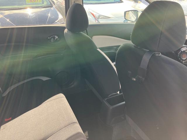 ノート ｅ－パワー　Ｂ　アラウンドビューモニター・エマージェンシーブレーキ・ＥＴＣ・プッシュスタート・コーナーセンサ・レーンキープアシスト・デジタルインナーミラー・スマートキー・ＡＵＴＯエアコン・　電格ミラ・ウィンカーミラー（48枚目）