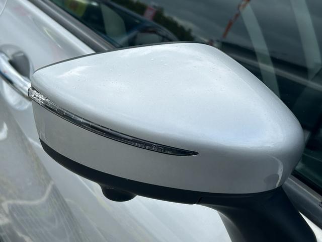 ノート ｅ－パワー　Ｂ　エマージェンシーブレーキ　アラウンドビューモニター　ＥＴＣ　プッシュスタート　レーンキープアシスト　コーナーセンサー　スマキー　デジタルインナーミラー　オーディオ　オートエアコン　電動格納ミラー（13枚目）