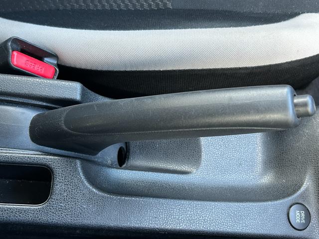 ノート ｅ－パワー　Ｂ　エマージェンシーブレーキ　アラウンドビューモニター　ＥＴＣ　プッシュスタート　レーンキープアシスト　コーナーセンサー　スマキー　デジタルインナーミラー　オーディオ　オートエアコン　電動格納ミラー（36枚目）