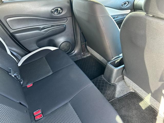 ノート ｅ－パワー　Ｂ　エマージェンシーブレーキ　アラウンドビューモニター　ＥＴＣ　プッシュスタート　レーンキープアシスト　コーナーセンサー　スマキー　デジタルインナーミラー　オーディオ　オートエアコン　電動格納ミラー（47枚目）