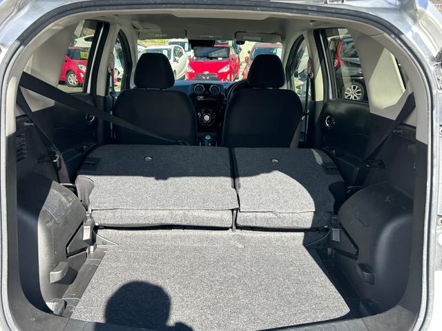 ノート ｅ－パワー　Ｂ　エマージェンシーブレーキ　アラウンドビューモニター　ＥＴＣ　プッシュスタート　レーンキープアシスト　コーナーセンサー　スマキー　デジタルインナーミラー　オーディオ　オートエアコン　電動格納ミラー（49枚目）