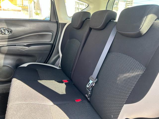 ノート ｅ－パワー　Ｂ　エマージェンシーブレーキ　アラウンドビューモニター　ＥＴＣ　プッシュスタート　レーンキープアシスト　コーナーセンサー　スマキー　デジタルインナーミラー　オーディオ　オートエアコン　電動格納ミラー（50枚目）