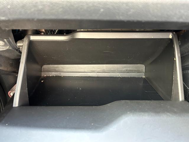 シエンタ G 両側電動ドア・LEDヘッドライト・トヨタ純正ナビ・バックカメラ・ETC・Bluetooth・フルセグ・フォグ・ドラレコ・プッシュスタート・スマートキー・アイドリングストップ・オートエアコン・電格ミラー(62枚目)