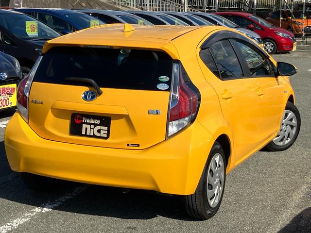 アクア S 社外ナビ・LEDヘッドライト・ビルドインETC・Bluetooth・フォグランプ・フルセグTV・キーレスエントリー ・オートエアコン・ウィンカーミラー・DVD・CD・パワーウィンドウ・横滑り防止装置(32枚目)