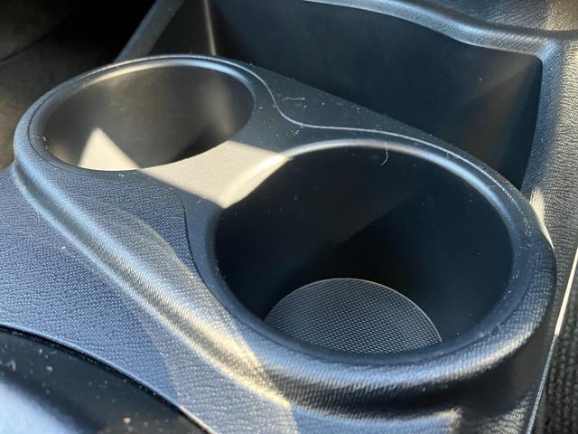 アクア S 社外ナビ・LEDヘッドライト・ビルドインETC・Bluetooth・フォグランプ・フルセグTV・キーレスエントリー ・オートエアコン・ウィンカーミラー・DVD・CD・パワーウィンドウ・横滑り防止装置(39枚目)