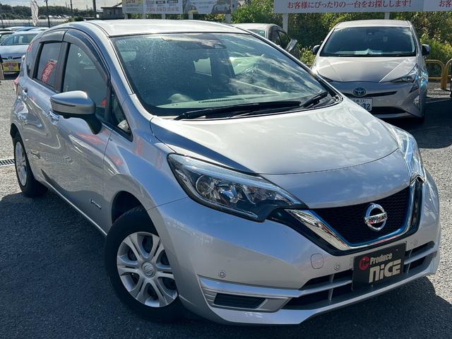 ノート ｅ－パワー　Ｂ　エマージェンシーブレーキ・アラウンドビューモニター・コーナーセンサー・ＥＴＣ・レーンキープアシスト・スマートキ・プッシュスタート・オートエアコン・電動格納ミラー・ウィンカーミラー・アイドリングストップ（6枚目）