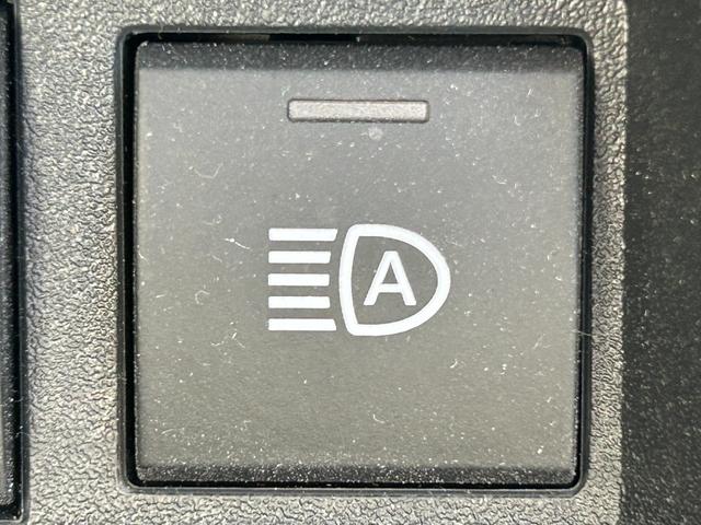 シエンタ ハイブリッドZ 衝突軽減・両側電動ドア・パノラミックビューモニター・純ディスプレイオーディオ・ETC・コーナーセンサ・LEDヘッド・ブラインドスポットM・レーダークルコン・Bluetooth・オートマチックハイビーム(34枚目)