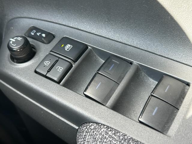 シエンタ ハイブリッドZ 衝突軽減・両側電動ドア・パノラミックビューモニター・純ディスプレイオーディオ・ETC・コーナーセンサ・LEDヘッド・ブラインドスポットM・レーダークルコン・Bluetooth・オートマチックハイビーム(37枚目)