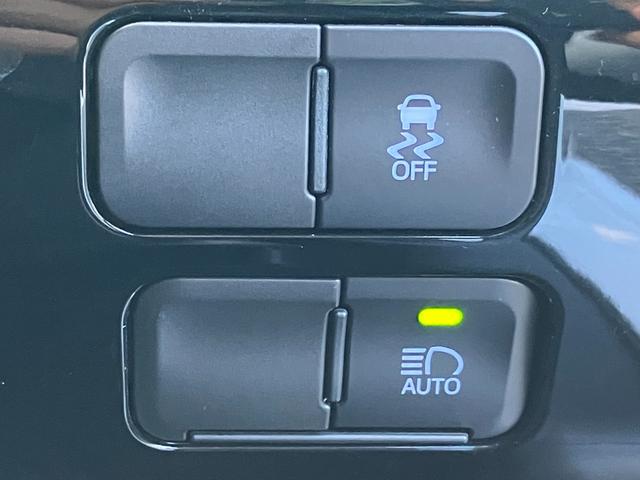 プリウス Ｓ　衝突軽減ブレーキ・純正ナビ・Ｂカメ・ビルトインＥＴＣ　Ｂｌｕｅｔｏｏｔｈ・クルコン・レーンキープ・オートマチックハイビーム・純正ＡＷ・ＬＥＤヘッドライト・コーナーセンサー・スマートキ・プッシュスタート（33枚目）