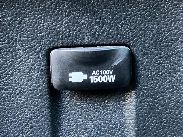 プリウス Ｓ　衝突軽減ブレーキ・純正ナビ・Ｂカメ・ビルトインＥＴＣ　Ｂｌｕｅｔｏｏｔｈ・クルコン・レーンキープ・オートマチックハイビーム・純正ＡＷ・ＬＥＤヘッドライト・コーナーセンサー・スマートキ・プッシュスタート（36枚目）