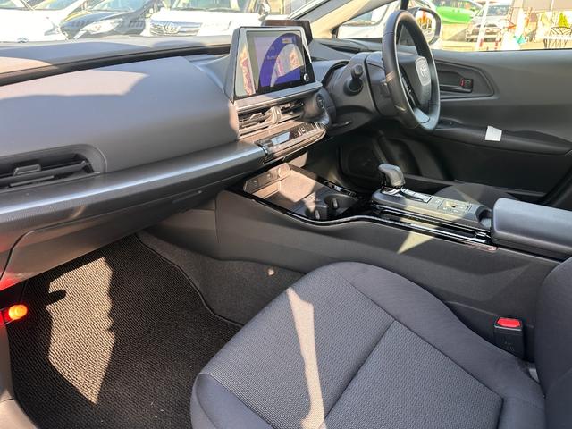 プリウス Ｘ　トヨタセーフティーセンス・８型ＤＡ・電子パーキング・ブラインドスポットＭ・バックカメラ・ＥＴＣ２．０・レーダークルコン・コーナーセンサー・オートマチックハイビーム・Ｂｌｕｅｔｏｏｔｈ・モデリスタＡＷ（59枚目）