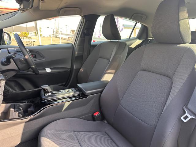 プリウス Ｘ　トヨタセーフティーセンス・８型ＤＡ・電子パーキング・ブラインドスポットＭ・バックカメラ・ＥＴＣ２．０・レーダークルコン・コーナーセンサー・オートマチックハイビーム・Ｂｌｕｅｔｏｏｔｈ・モデリスタＡＷ（60枚目）