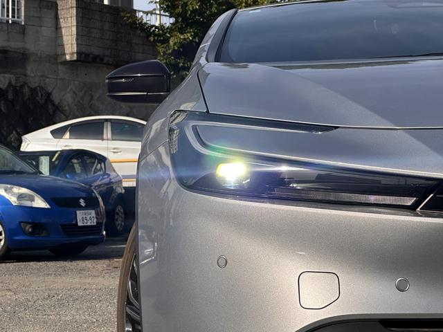 プリウス Ｘ　トヨタセーフティーセンス・８型ＤＡ・電子パーキング・ブラインドスポットＭ・バックカメラ・ＥＴＣ２．０・レーダークルコン・コーナーセンサー・オートマチックハイビーム・Ｂｌｕｅｔｏｏｔｈ・モデリスタＡＷ（68枚目）