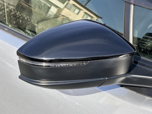 プリウス Ｘ　トヨタセーフティーセンス・８型ＤＡ・電子パーキング・ブラインドスポットＭ・バックカメラ・ＥＴＣ２．０・レーダークルコン・コーナーセンサー・オートマチックハイビーム・Ｂｌｕｅｔｏｏｔｈ・モデリスタＡＷ（69枚目）