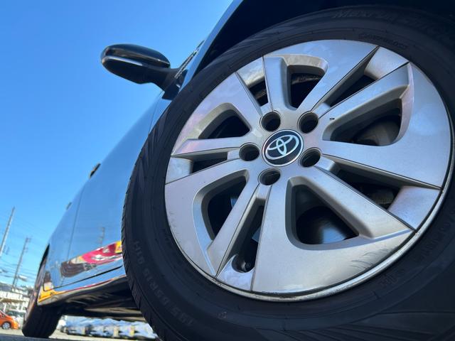 プリウス Sセーフティプラス 衝突軽減ブレーキ・純正ナビ・ETC2.0・Bluetooth・Bカメ・レーンキープ・クルコン・オートマチックハイビーム・前後ドライブレコーダー・コーナーセンサー・パーキングアシスト・LEDヘッドライト(16枚目)