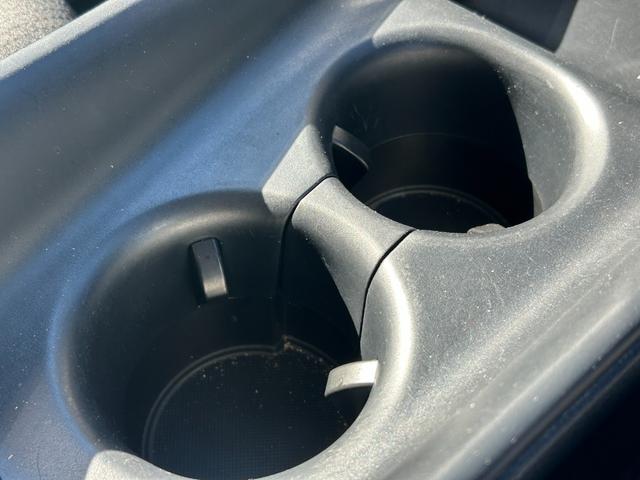 プリウス Sセーフティプラス 衝突軽減ブレーキ・純正ナビ・ETC2.0・Bluetooth・Bカメ・レーンキープ・クルコン・オートマチックハイビーム・前後ドライブレコーダー・コーナーセンサー・パーキングアシスト・LEDヘッドライト(39枚目)