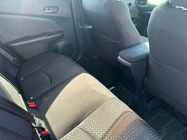 プリウス Sセーフティプラス 衝突軽減ブレーキ・純正ナビ・ETC2.0・Bluetooth・Bカメ・レーンキープ・クルコン・オートマチックハイビーム・前後ドライブレコーダー・コーナーセンサー・パーキングアシスト・LEDヘッドライト(57枚目)