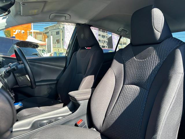 プリウス Sセーフティプラス 衝突軽減ブレーキ・純正ナビ・ETC2.0・Bluetooth・Bカメ・レーンキープ・クルコン・オートマチックハイビーム・前後ドライブレコーダー・コーナーセンサー・パーキングアシスト・LEDヘッドライト(63枚目)