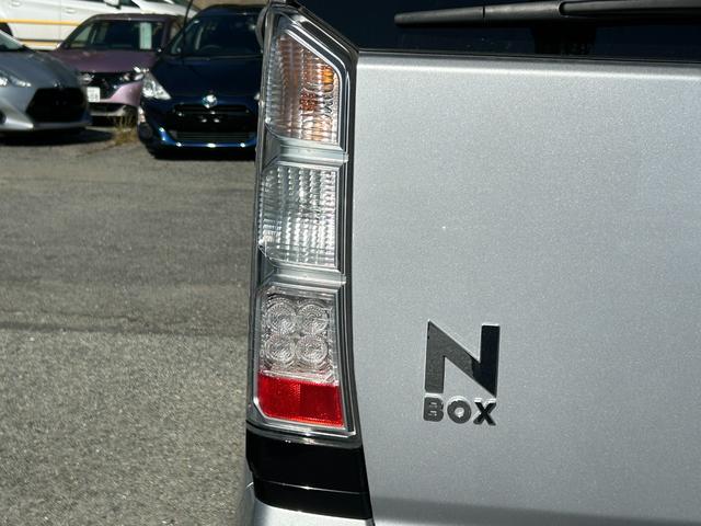 N-BOX G 社外ナビ・Bluetooth・ETC・両側スライドドア・プッシュスタート・フルセグTV・スマートキー・フルフラットシート・ベンチシート・オートエアコン・DVD・パワーウィンドウ・アイドリングストップ(21枚目)