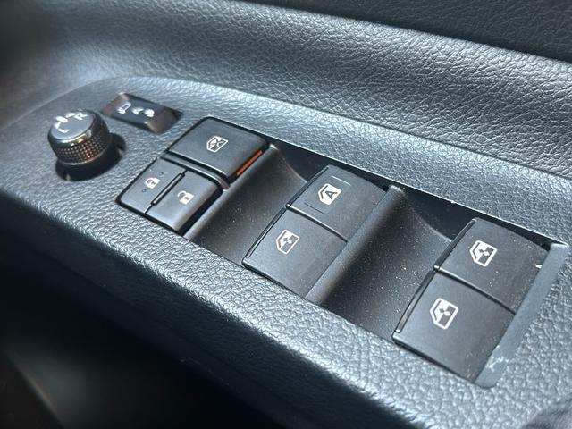 シエンタ Ｇ　トヨタセーフティーセンス・パノラミックビューモニター・ＬＥＤヘッドライト・両側電動ドア・シートヒーター・純正ナビ・ビルトインＥＴＣ・レーンキープ・ドラレコ・Ｂｌｕｅｔｏｏｔｈ・フォグランプ　スマキー（40枚目）