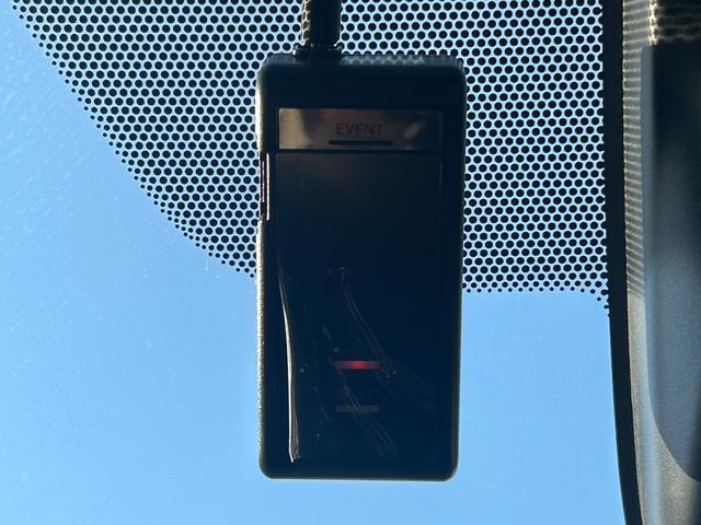 シエンタ Ｇ　トヨタセーフティーセンス・パノラミックビューモニター・ＬＥＤヘッドライト・両側電動ドア・シートヒーター・純正ナビ・ビルトインＥＴＣ・レーンキープ・ドラレコ・Ｂｌｕｅｔｏｏｔｈ・フォグランプ　スマキー（47枚目）