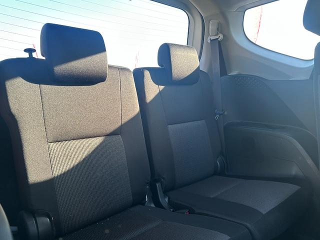 シエンタ Ｇ　トヨタセーフティーセンス・パノラミックビューモニター・ＬＥＤヘッドライト・両側電動ドア・シートヒーター・純正ナビ・ビルトインＥＴＣ・レーンキープ・ドラレコ・Ｂｌｕｅｔｏｏｔｈ・フォグランプ　スマキー（57枚目）