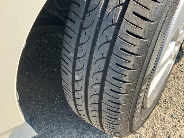 プリウス Ｓセーフティプラス　衝突軽減・純正ナビ・Ｂカメ・ＨＵＤ・Ｂｌｕｅｔｏｏｔｈ・クルコン・レーンキープ・パーキングアシスト・オートハイビーム・コーナーセンサー・ＬＥＤヘッドライト・フォグランプ・スマートキー・プッシュスタート（17枚目）