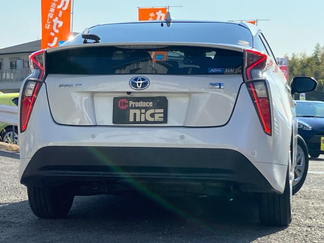 プリウス Ｓセーフティプラス　衝突軽減・純正ナビ・Ｂカメ・ＨＵＤ・Ｂｌｕｅｔｏｏｔｈ・クルコン・レーンキープ・パーキングアシスト・オートハイビーム・コーナーセンサー・ＬＥＤヘッドライト・フォグランプ・スマートキー・プッシュスタート（30枚目）