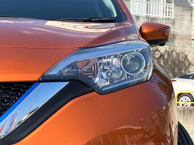 ノート ｅ－パワー　Ｘ　エマージェンシーブレーキ　アラウンドビューモニター　純正ナビ　レーンキープ　ＥＴＣ　コーナーセンサー　Ｂｌｕｅｔｏｏｔｈ　デジタルインナーミラー　フルセグ　プッシュスタート　スマートキー　電動ミラー（10枚目）