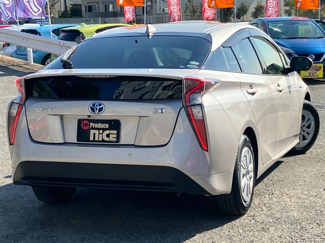 プリウス Ｓセーフティプラス　トヨタセーフティーセンス・ヘッドアップディスプレイ・社外ナビ・バックカメラ・ビルトインＥＴＣ・クルコン・前後ドラレコ・コーナーセンサー・パーキングアシスト・オートマチックハイビーム・レーンキープ・ＣＤ（33枚目）