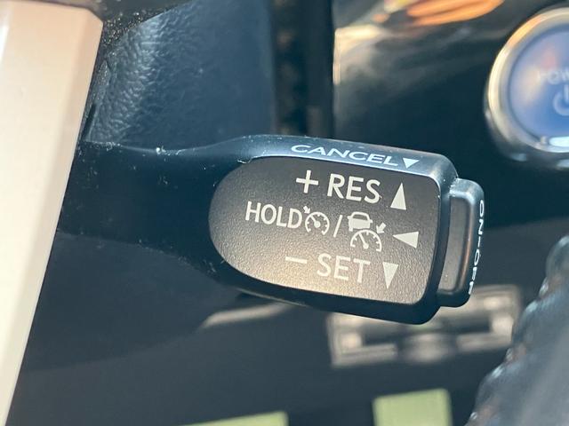 プリウス Ｓセーフティプラス　トヨタセーフティーセンス・ヘッドアップディスプレイ・社外ナビ・バックカメラ・ビルトインＥＴＣ・クルコン・前後ドラレコ・コーナーセンサー・パーキングアシスト・オートマチックハイビーム・レーンキープ・ＣＤ（50枚目）