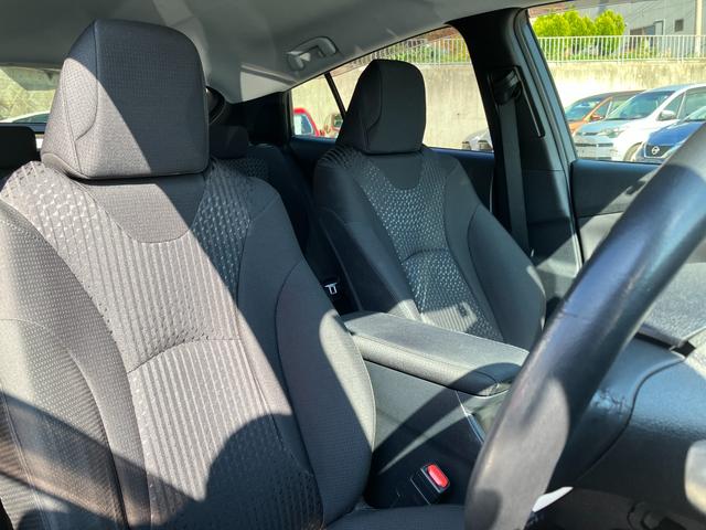 プリウス Ｓセーフティプラス　トヨタセーフティーセンス・ヘッドアップディスプレイ・社外ナビ・バックカメラ・ビルトインＥＴＣ・クルコン・前後ドラレコ・コーナーセンサー・パーキングアシスト・オートマチックハイビーム・レーンキープ・ＣＤ（53枚目）