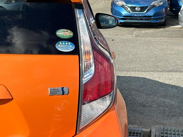 アクア Ｓ　プッシュスタート・スマートキー・トヨタ純正ナビ・バックカメラ　・デリスタ１５アルミホイール・Ｂｌｕｅｔｏｏｔｈ・オートエアコン・電動格納ミラー・ウィンカーミラー・横滑り防止装置・モード切替・パワステ（21枚目）