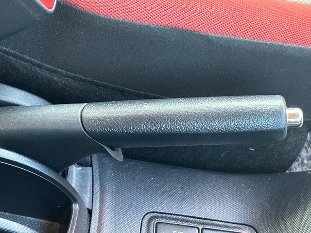 アクア Ｓ　プッシュスタート・スマートキー・トヨタ純正ナビ・バックカメラ　・デリスタ１５アルミホイール・Ｂｌｕｅｔｏｏｔｈ・オートエアコン・電動格納ミラー・ウィンカーミラー・横滑り防止装置・モード切替・パワステ（35枚目）