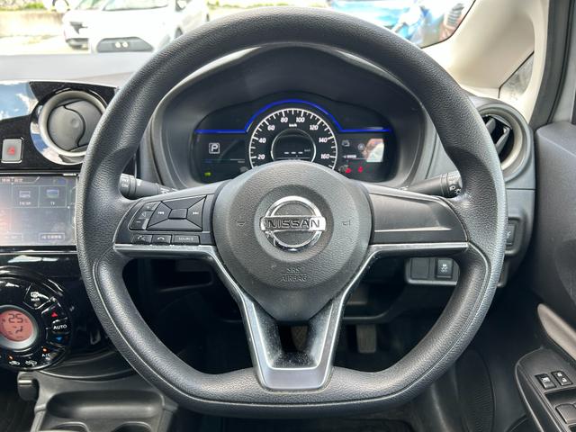 ノート ｅ－パワー　Ｘ　エマージェンシーブレーキ・純正ナビ・アラウンドビューモニター・ＥＴＣ・Ｂｌｕｅｔｏｏｔｈ・ＬＥＤヘッドライト・レーンキープ・純正ＡＷ・コーナーセンサー・ドライブレコーダー・フルセグＴＶ・スマートキー（49枚目）