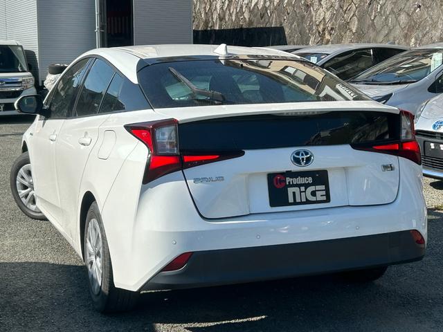 プリウス Ｓ　衝突軽減ブレーキ・純正ナビ・バックカメラ・ＬＥＤヘッドライト・純正アルミホイール・レーンキープアシスト・オートマチックハイビーム・コーナーセンサー・クルコン・Ｂｌｕｅｔｏｏｔｈ・プッシュスタート・（16枚目）